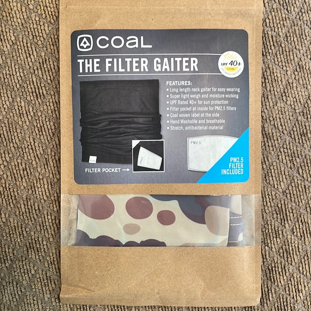 NWT camo gaiter with filters